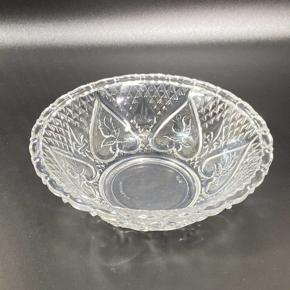 Vintage KIG Malaysia Diamond Cut Fleur De Lis And Rose Pattern Crystal Bowl 5”
